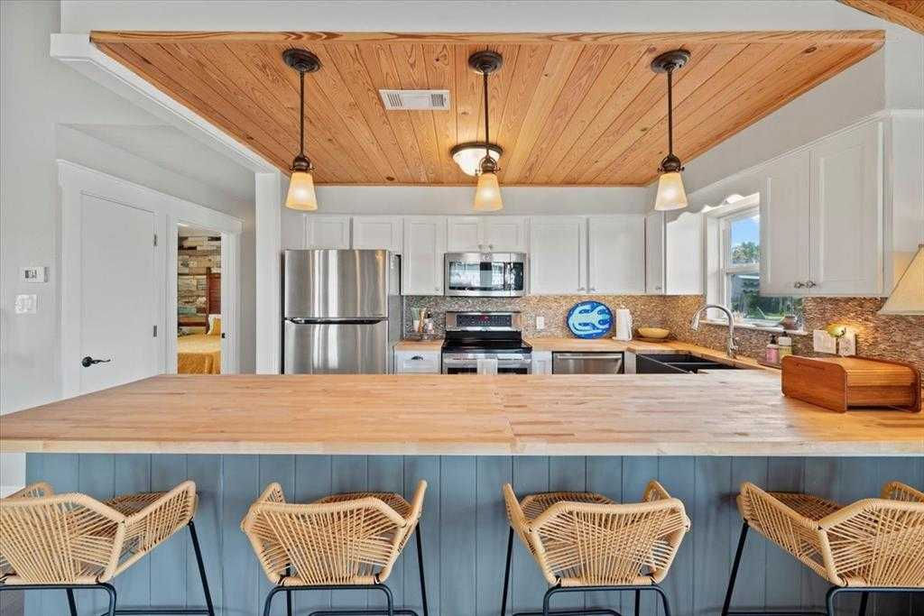 4229 Karankawa Way, Jamaica Beach, TX, USA, 77554 - Thumbnail 4