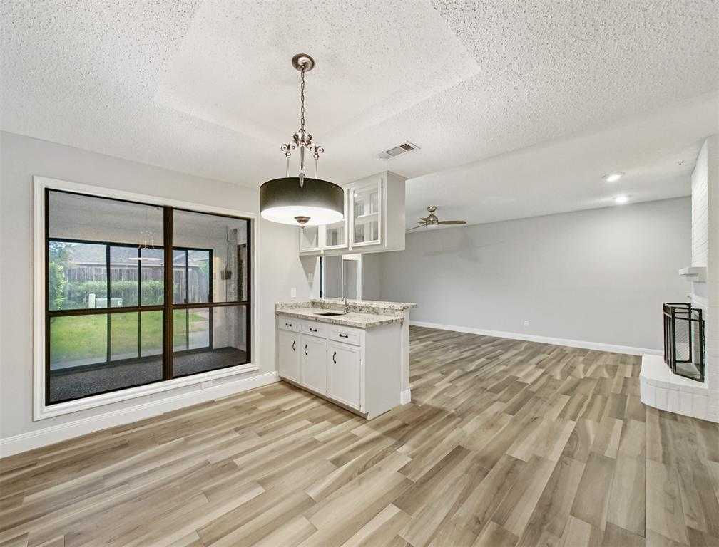 206 Brocket Place, Stafford, TX, USA, 77477 - Thumbnail 4