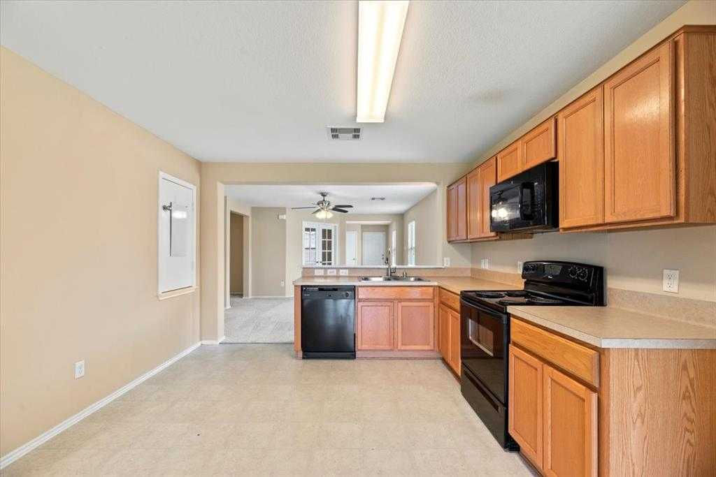 1513 Perennial Lane, Rosenberg, TX, USA, 77471 - Thumbnail 3