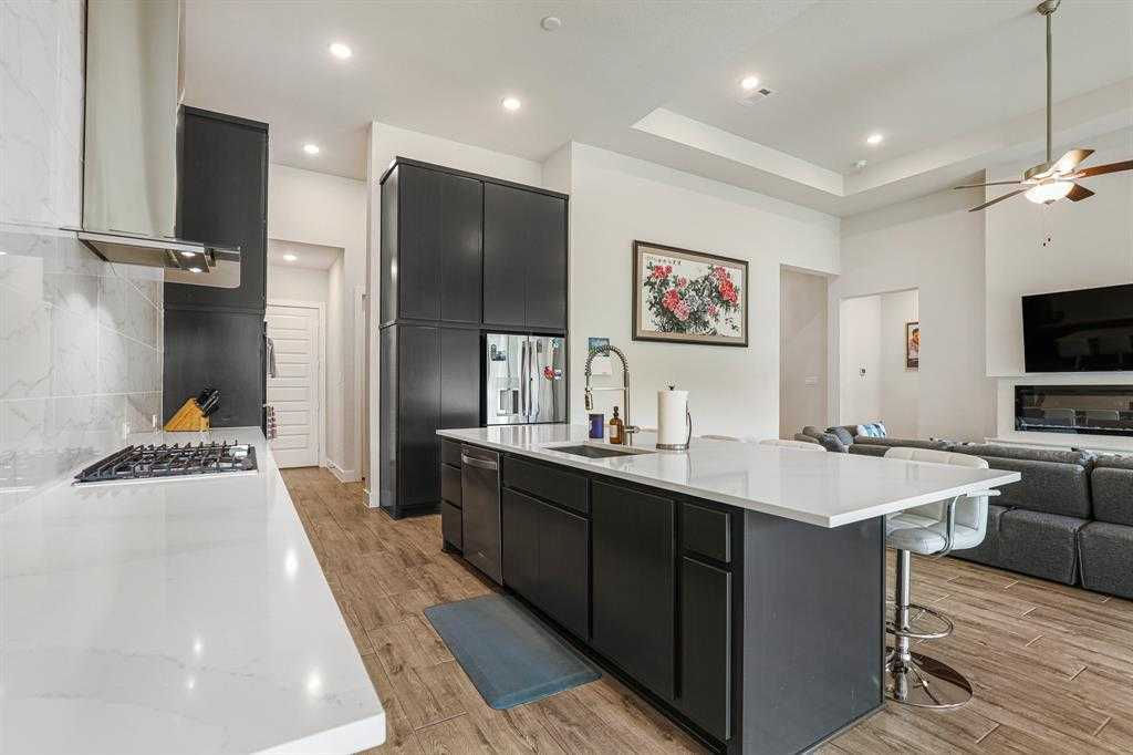 5335 Streamside Trail, Fulshear, TX, USA, 77441 - Thumbnail 4