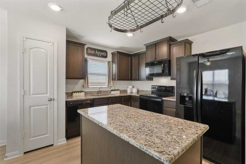 3029 Iron Woods Drive, Katy, TX, USA, 77493 - Thumbnail 3