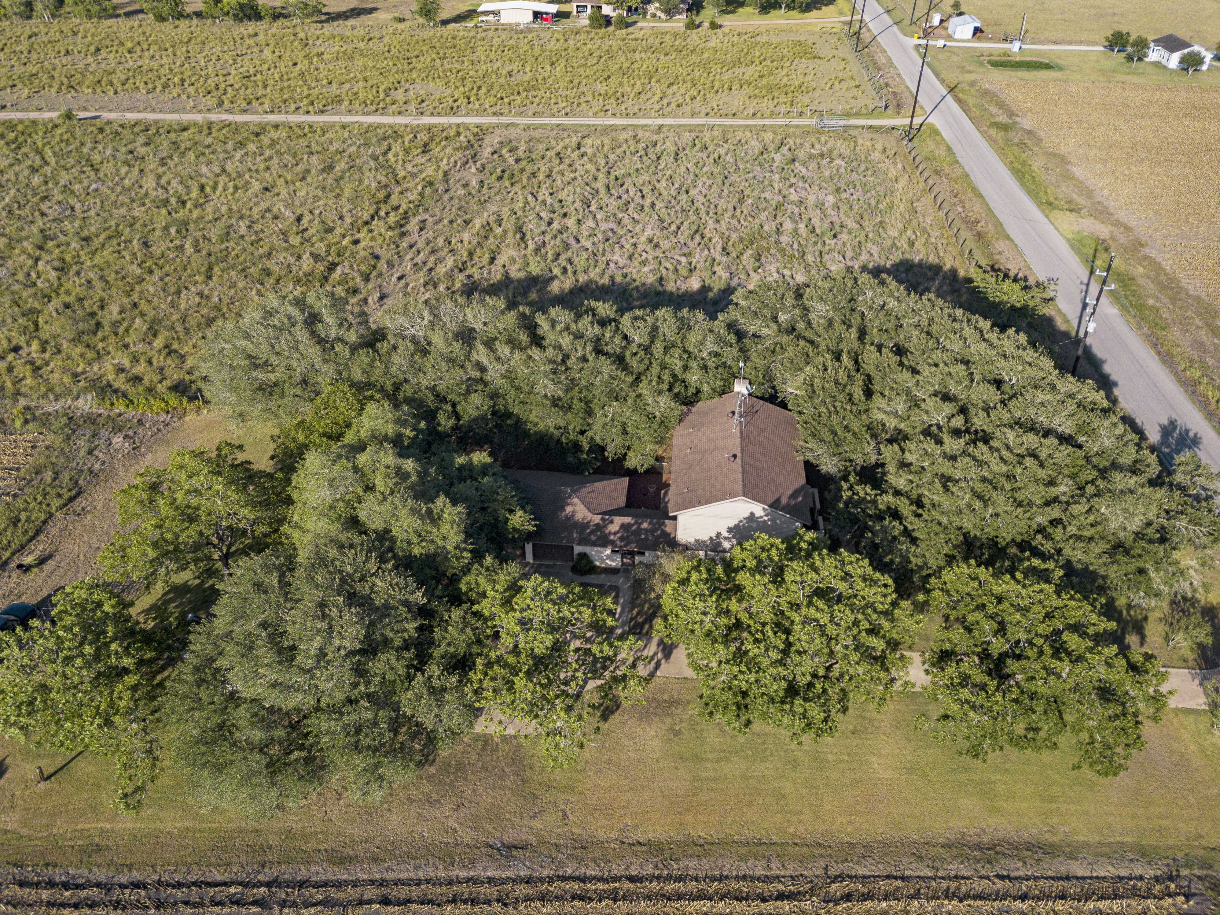 4779 Mixville Road, Sealy, TX, USA, 77474 - Thumbnail 3