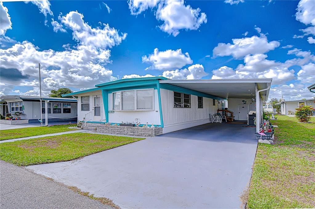 38636 Remora Ave Zephyrhills, FL 33542 - Thumbnail 3