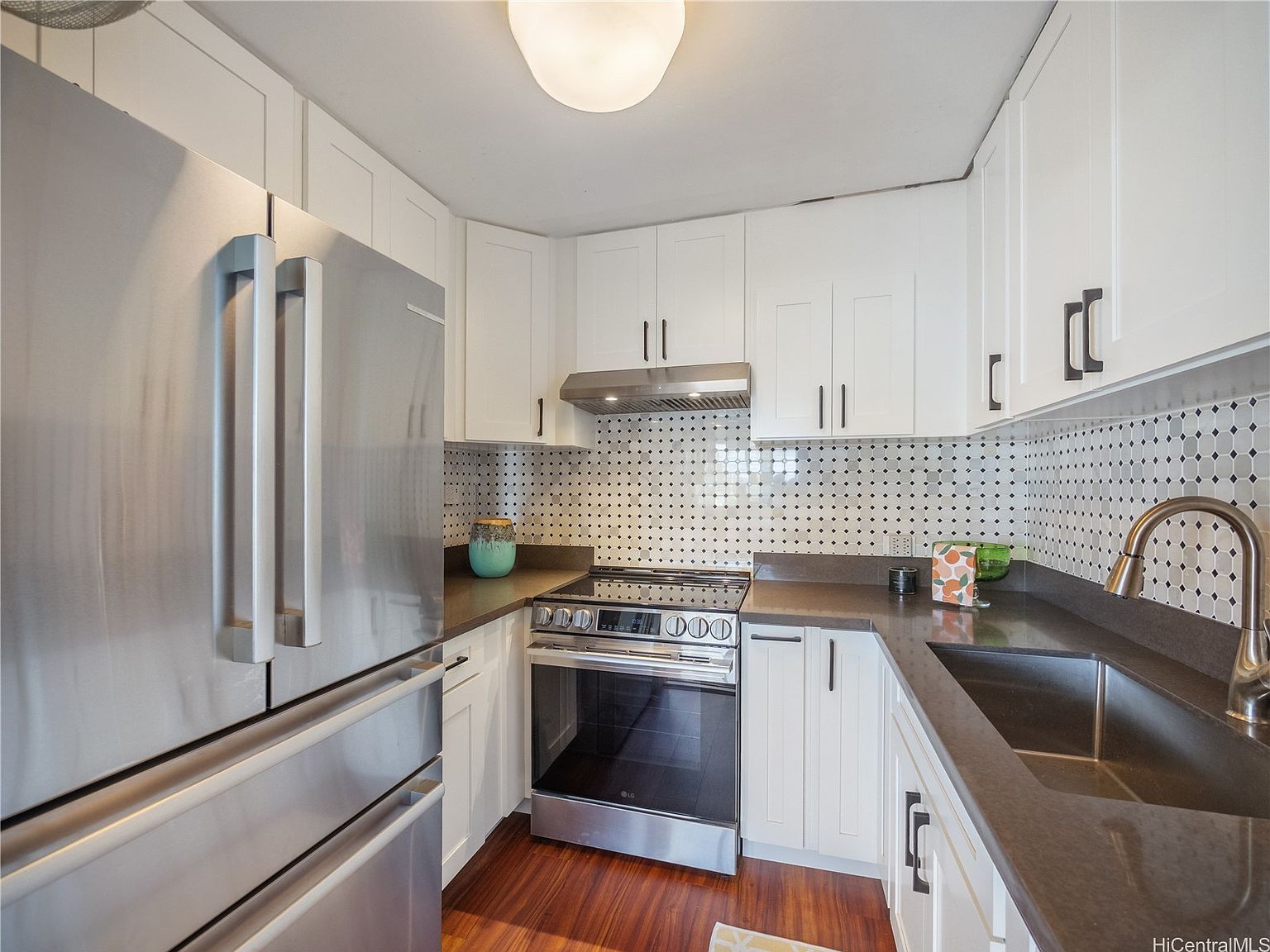 509 University Ave APT 1003 Honolulu, HI 96826 - Thumbnail 3