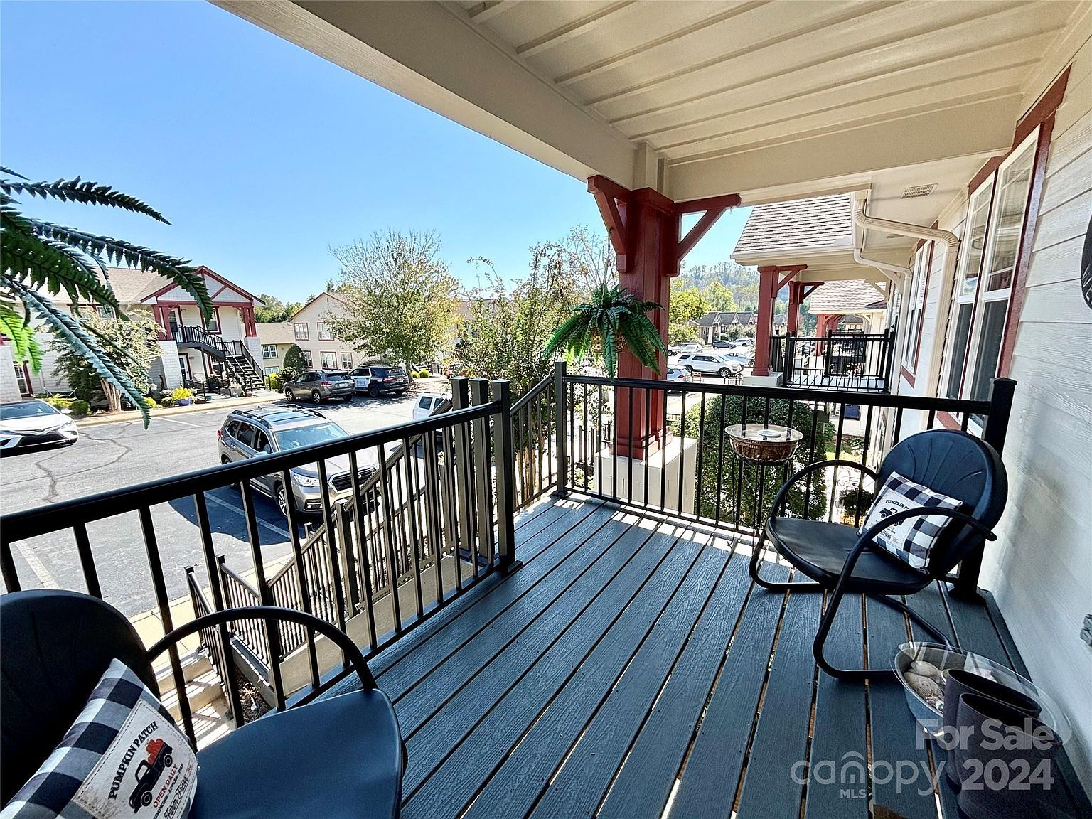 1304 Deermouse Way #405 Hendersonville, NC 28792 - Thumbnail 3