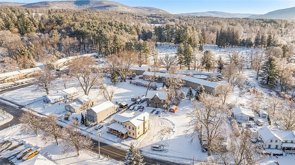 124 Prospect St Schoharie, NY 12157 - Thumbnail 3