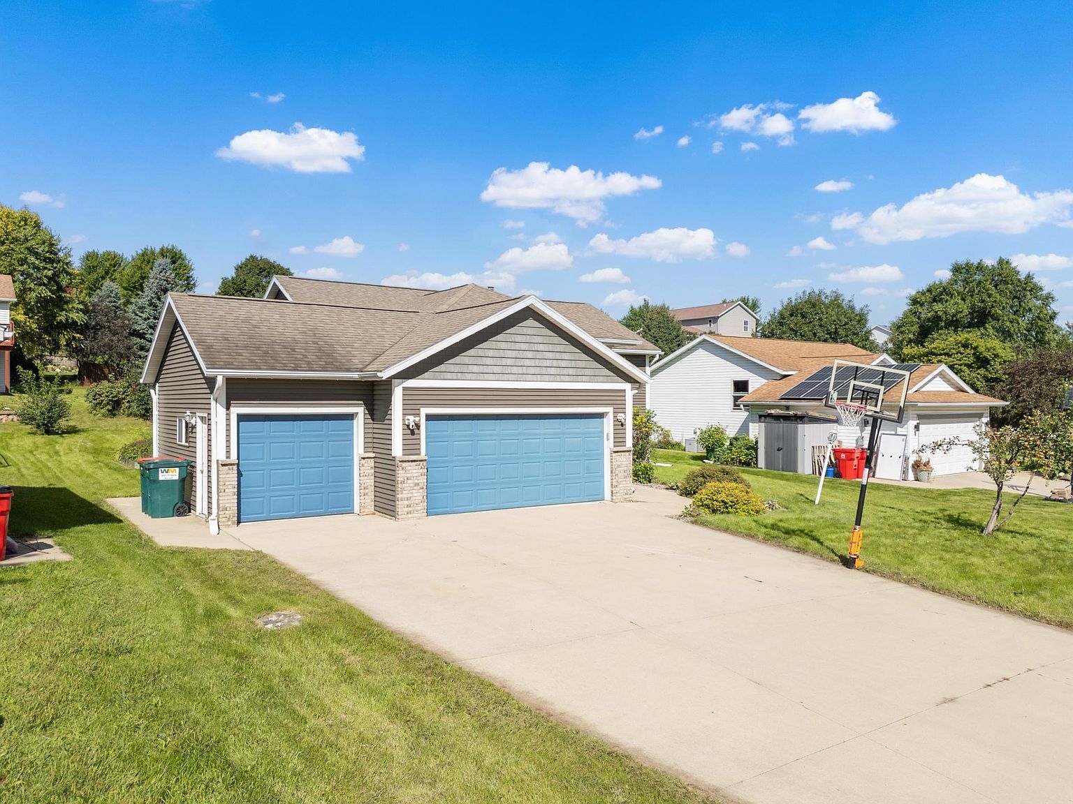 1005 4th Ave NE Byron, MN 55920 - Thumbnail 3