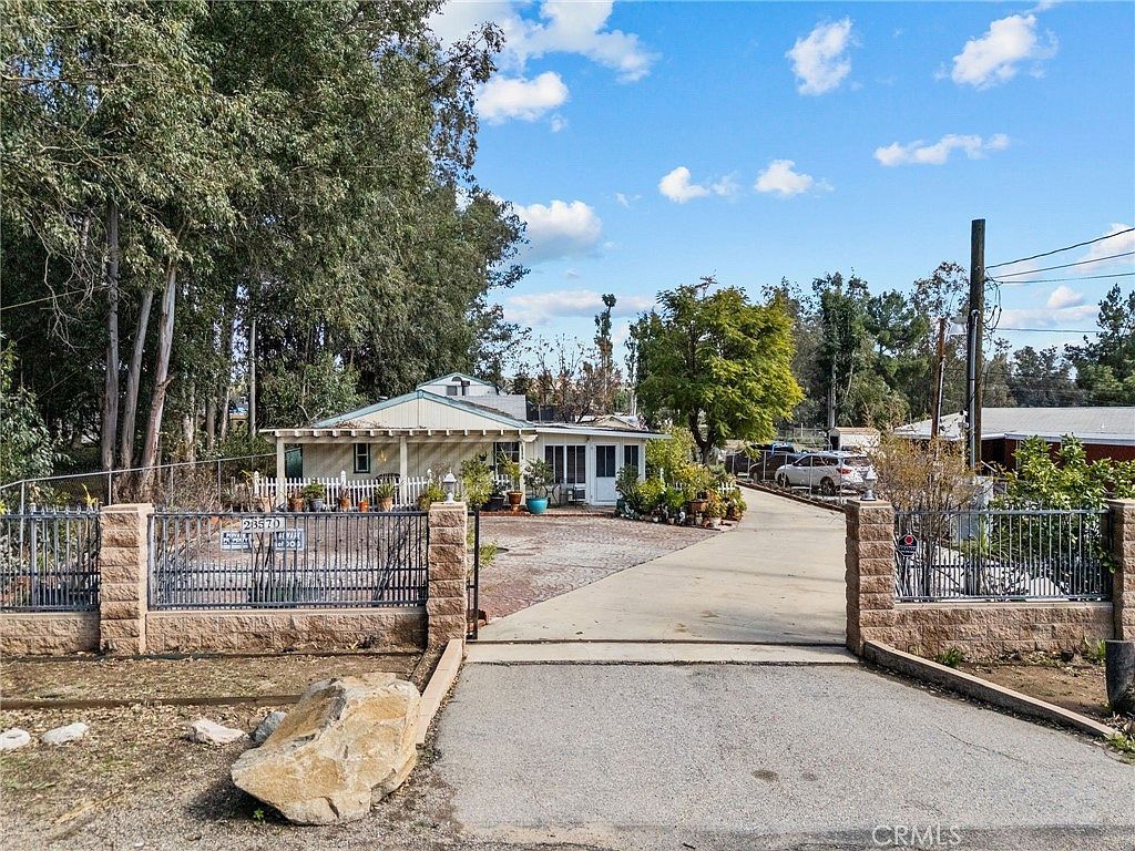 28570 Rostrata Ave Lake Elsinore, CA 92532 - Thumbnail 3