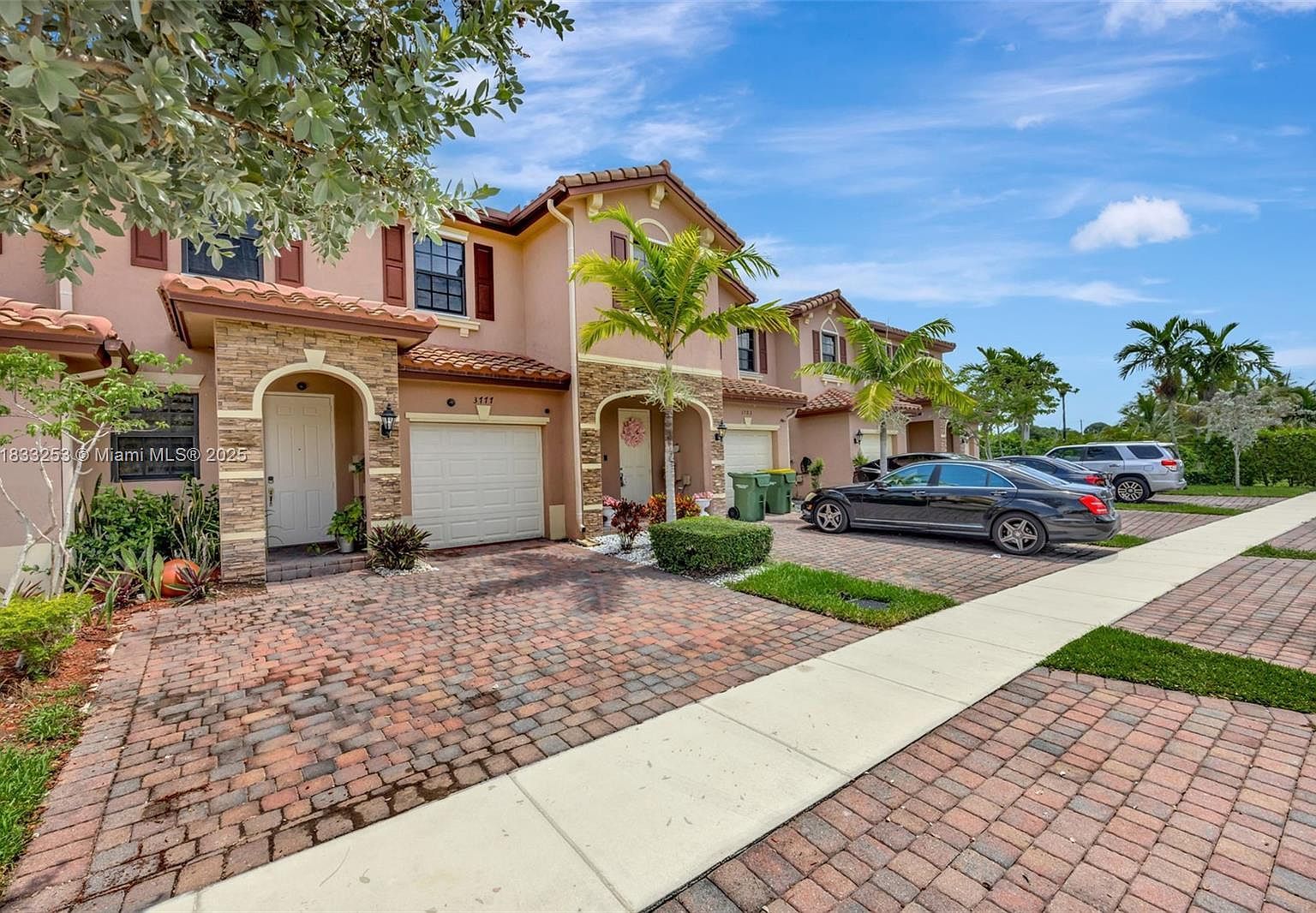 3777 SE 1st St Homestead, FL 33033 - Thumbnail 3