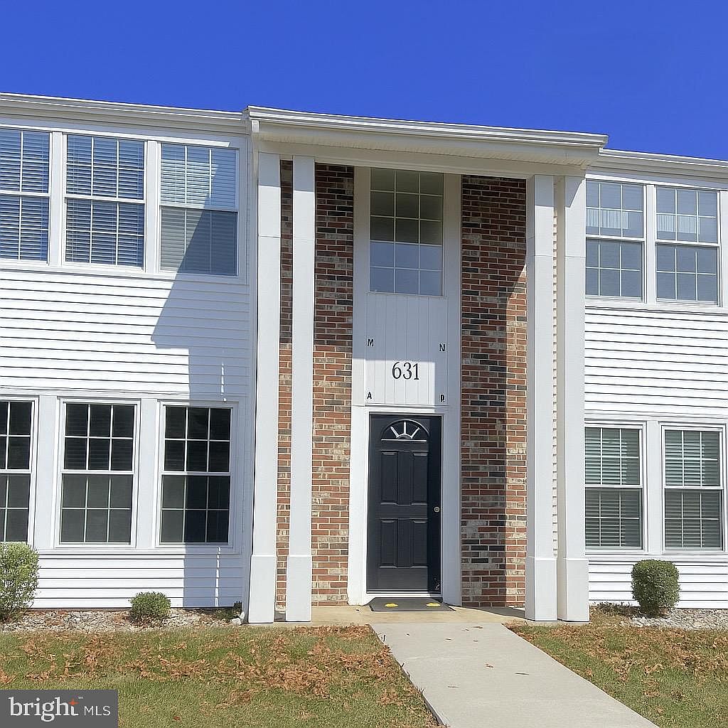 631 Madison Dr Monroe Township, NJ 08831 - Thumbnail 3