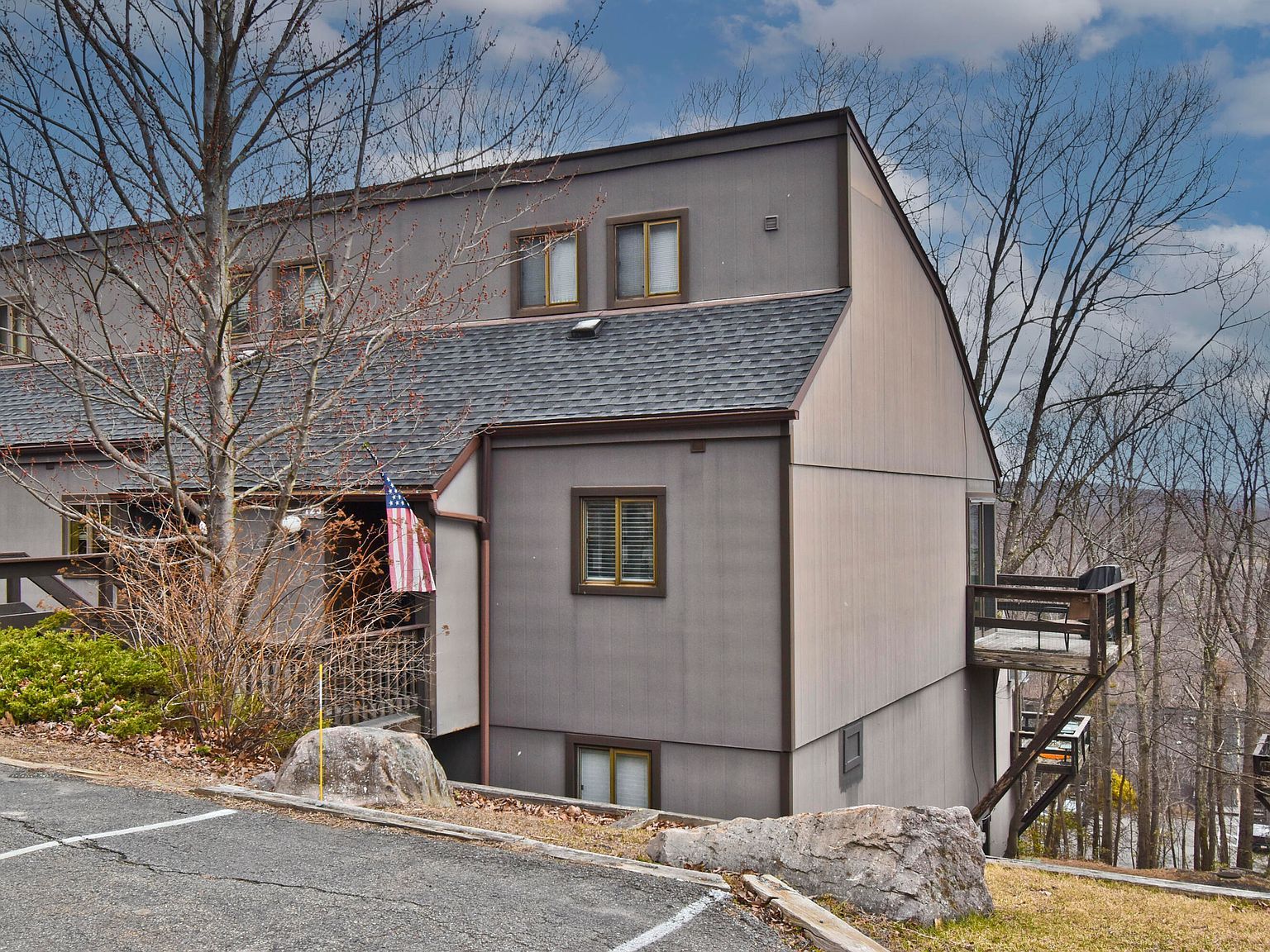 125 Cross Country Ln Tannersville, PA 18372 - Thumbnail 3