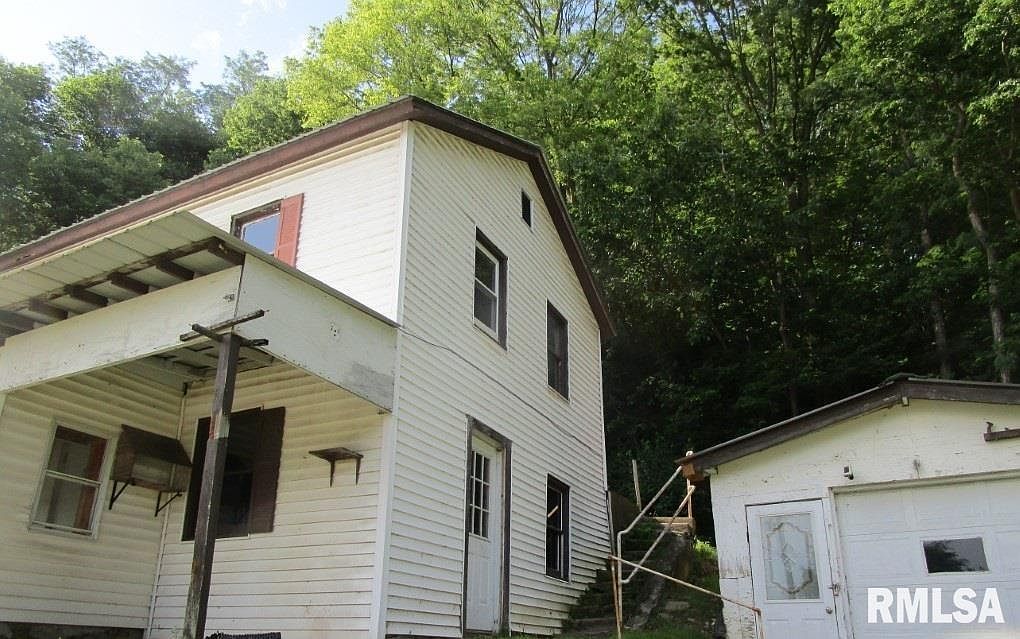 1903 Hershey Ave Muscatine, IA 52761 - Thumbnail 3