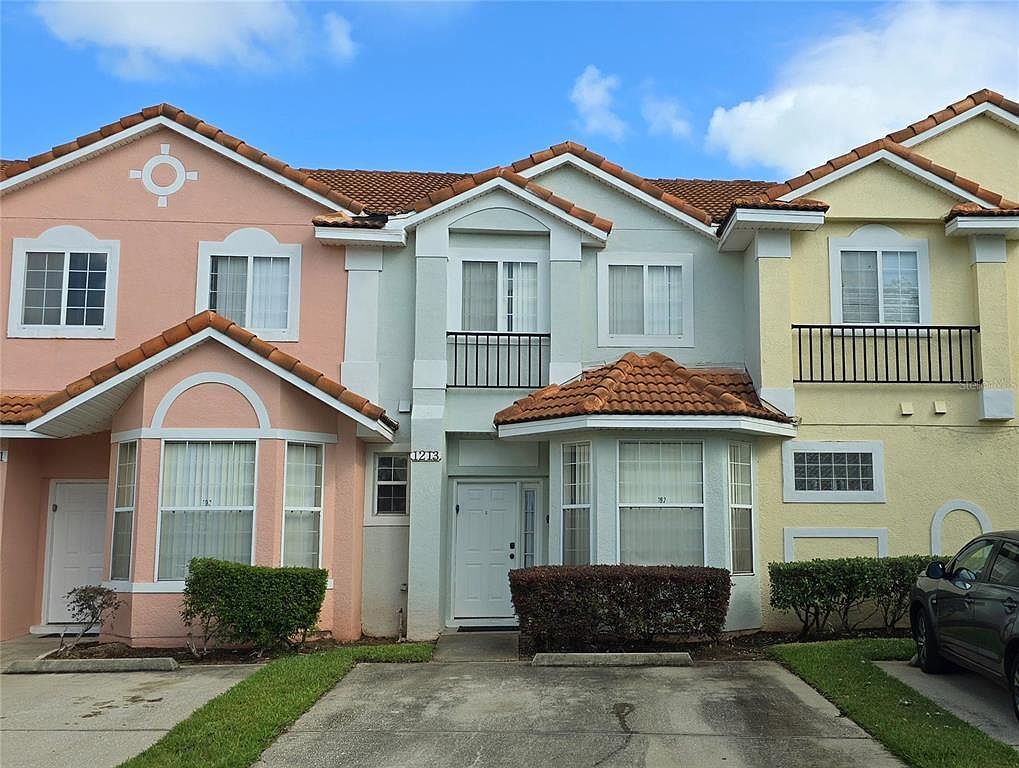 1213 S Beach Cir Kissimmee, FL 34746 - Thumbnail 3