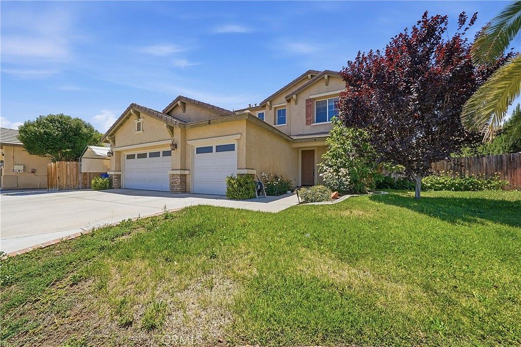 13825 Hawk Ct Victorville, CA 92394 - Thumbnail 3