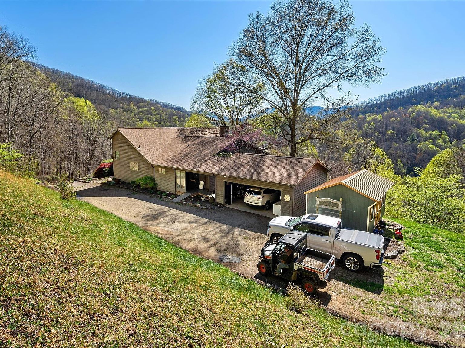 311 Pisgah Mine Rd Burnsville, NC 28714 - Thumbnail 3