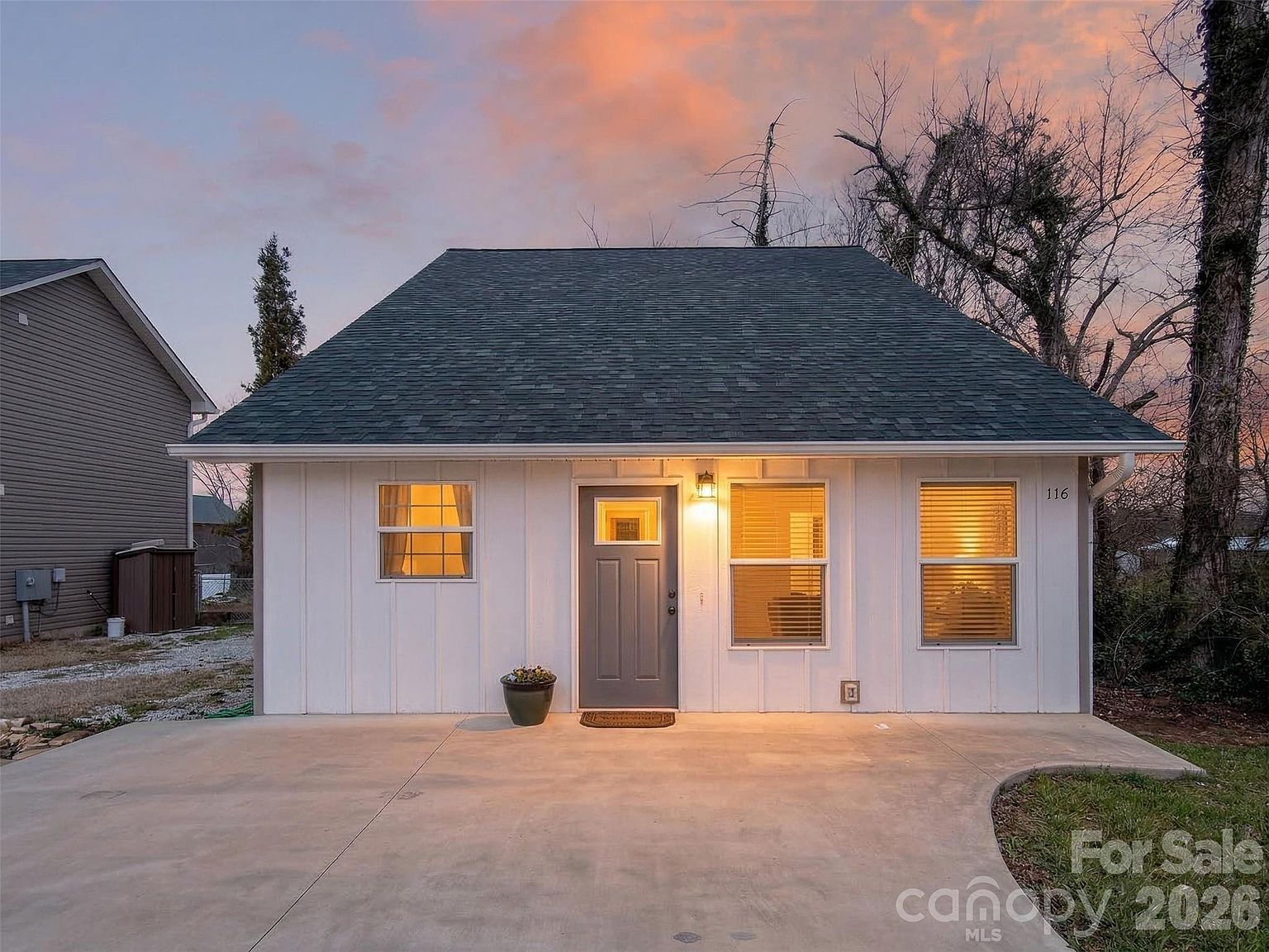 116 Bostic St Marion, NC 28752 - Thumbnail 3