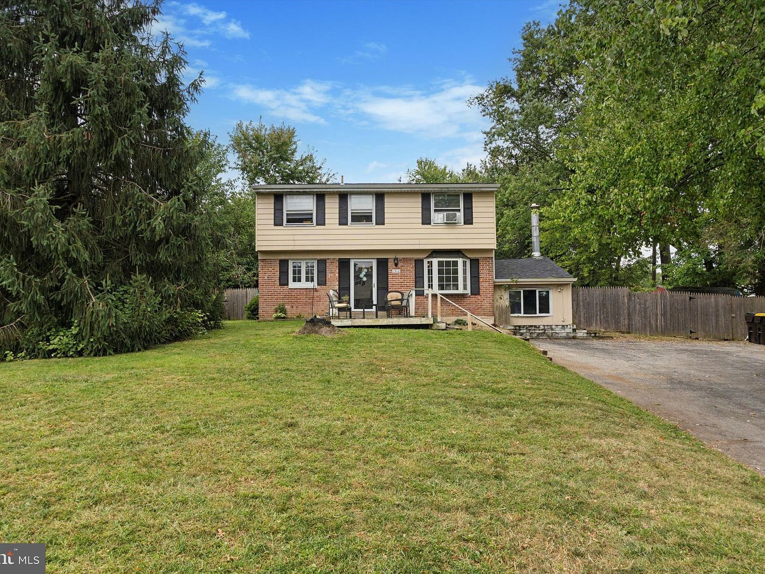 1510 Daws Rd Blue Bell, PA 19422 - Thumbnail 3