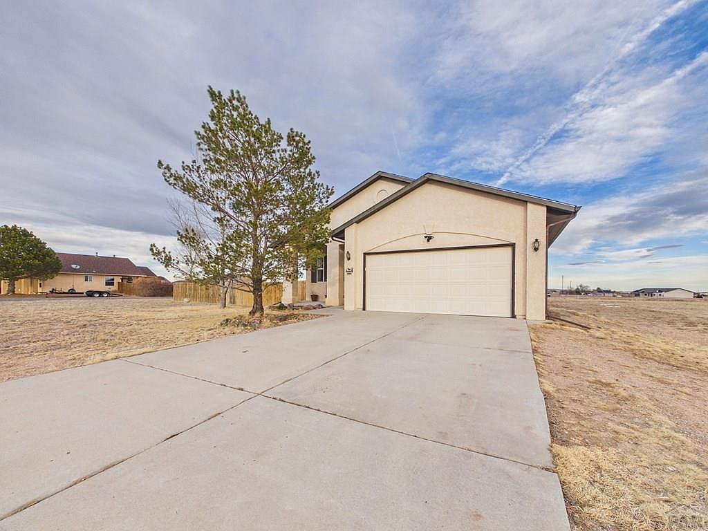 366 N Earl Pl Pueblo West, CO 81007 - Thumbnail 3