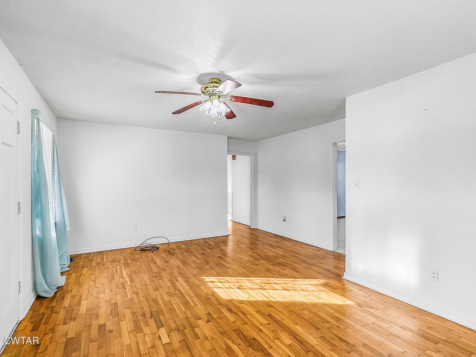 242 Westwood Dr Lexington, TN 38351 - Thumbnail 3