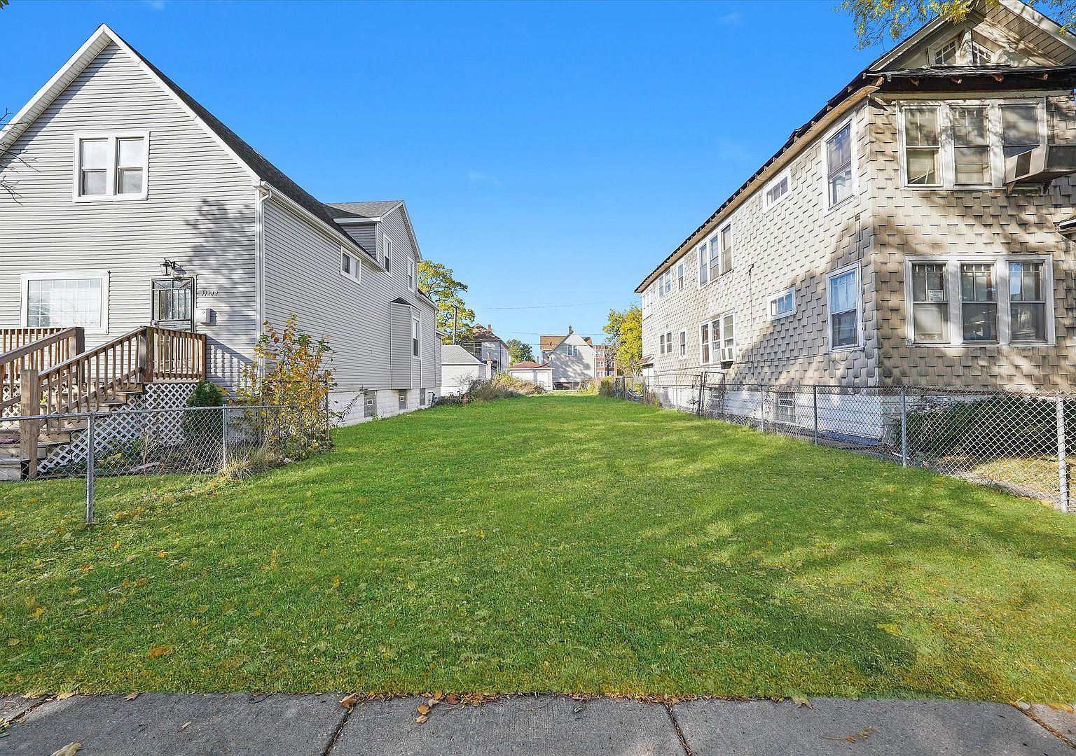 11442 S Prairie Ave Chicago, IL 60628 - Thumbnail 3