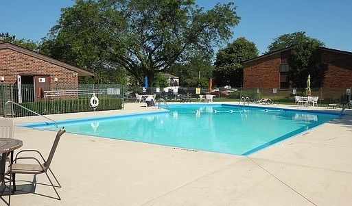 6738 181st St #1520 Tinley Park, IL 60477 - Thumbnail 3