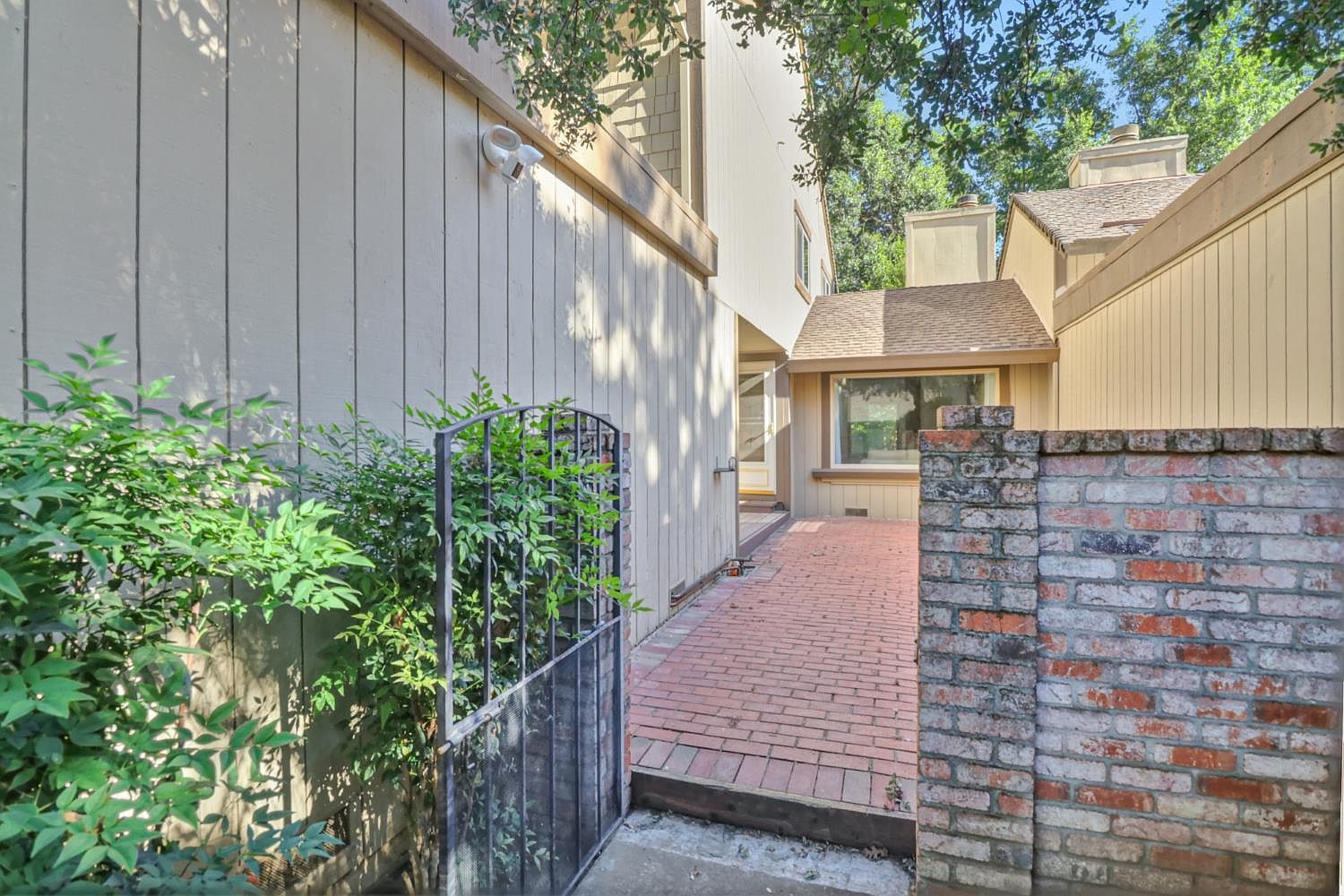 7052 San Jacinto Ct Citrus Heights, CA 95621 - Thumbnail 3