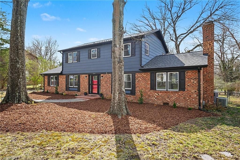 204 N Gurney St Burlington, NC 27215 - Thumbnail 3