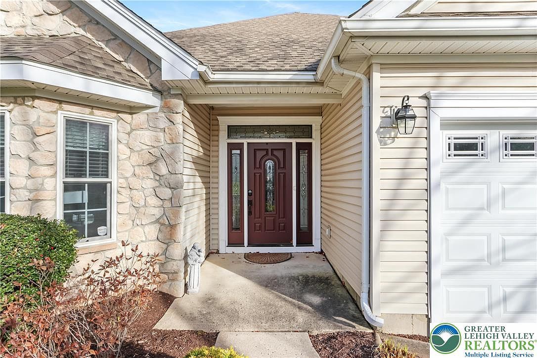 60 Glenmoor Cir N Easton, PA 18045 - Thumbnail 3