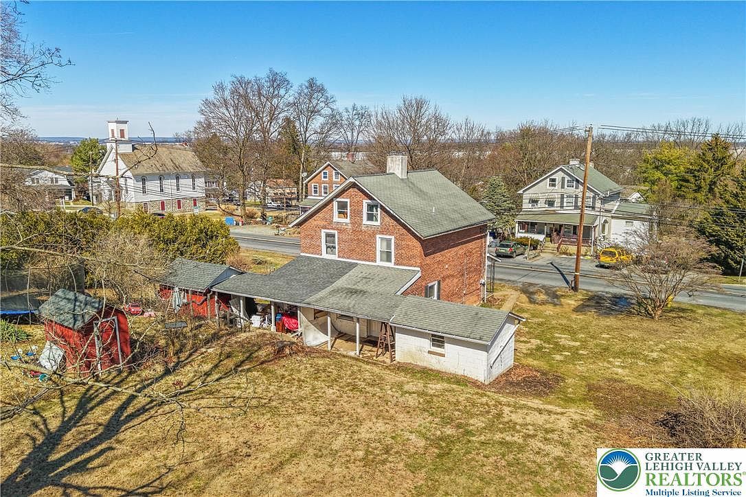 442 Franklin St Alburtis, PA 18011 - Thumbnail 3