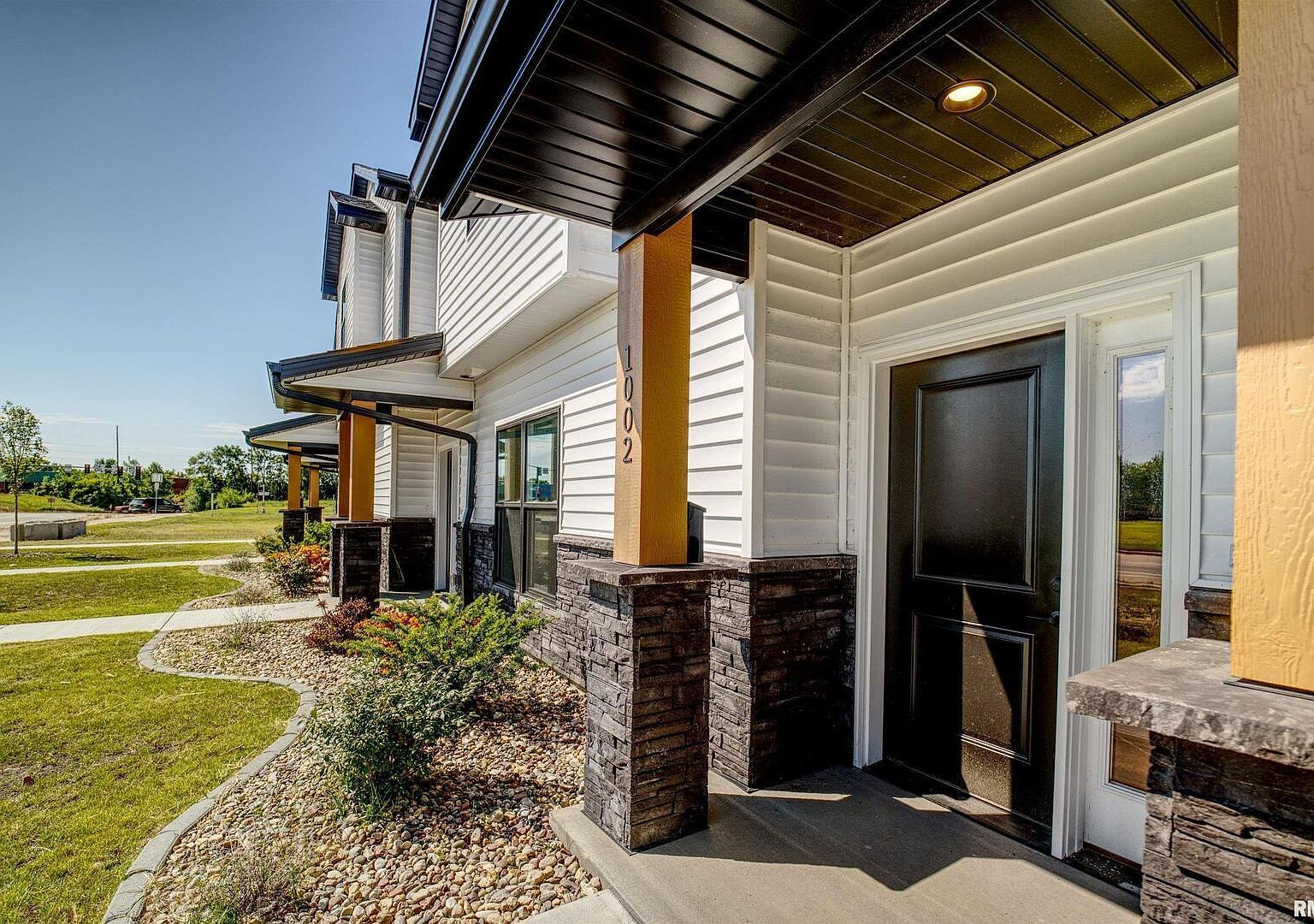 1004 S 4th St Clinton, IA 52732 - Thumbnail 3