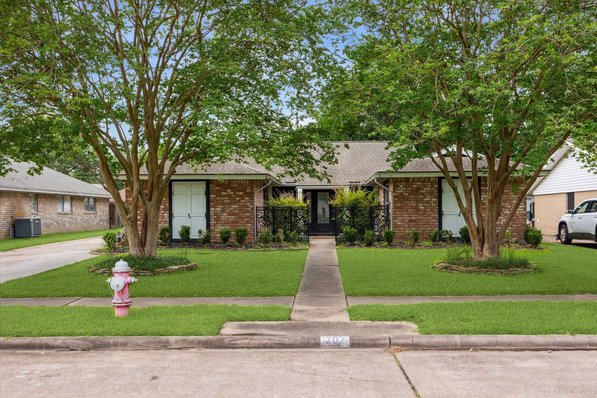 707 Bayview Drive, El Lago, TX, USA, 77586 - Thumbnail 3