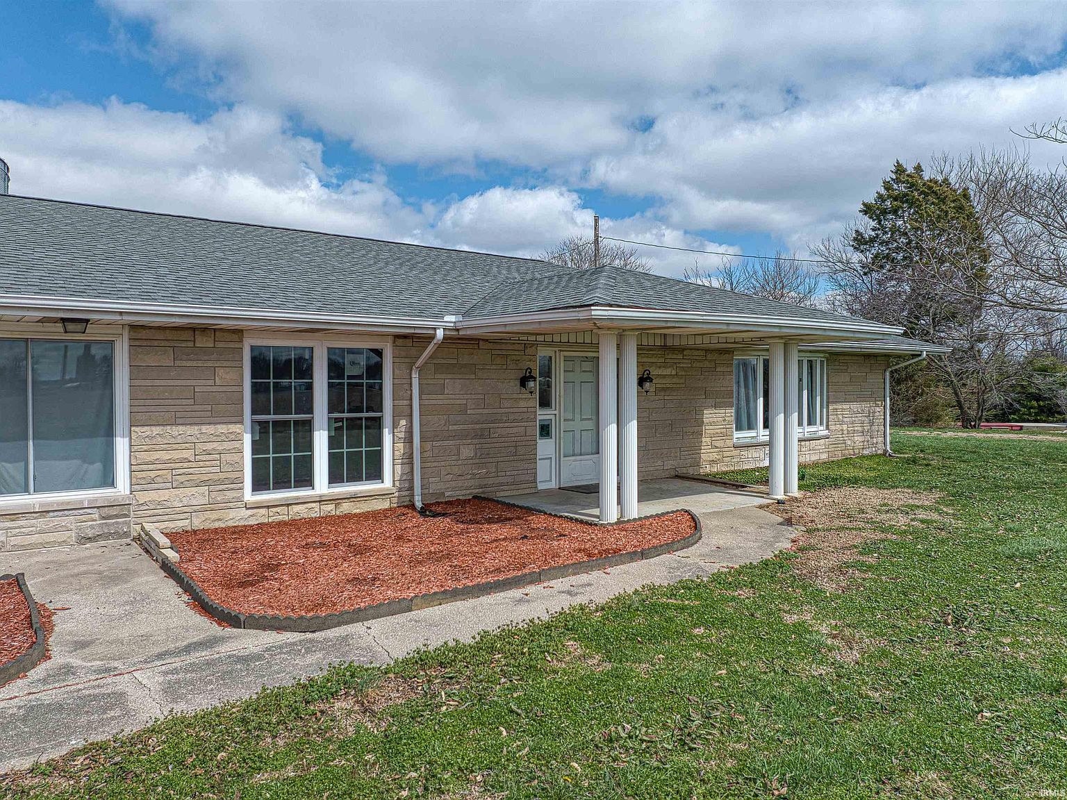 986 W State Hwy #168 Fort Branch, IN 47648 - Thumbnail 3