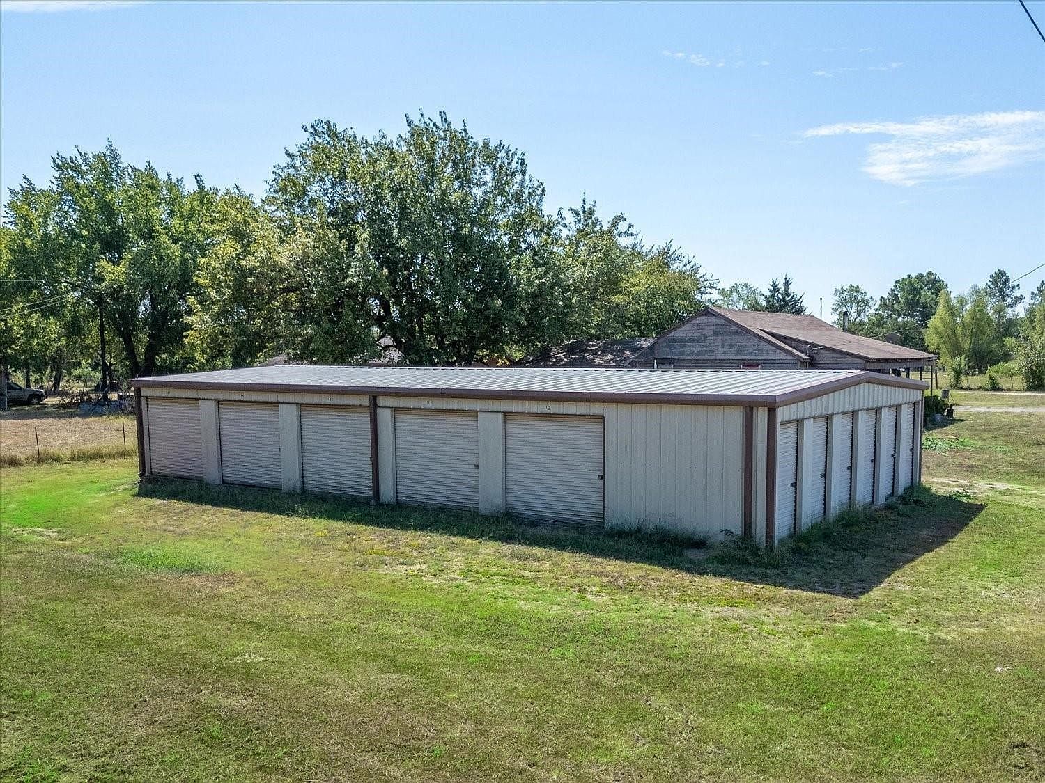 7513 Highway 34 Wolfe City, TX 75496 - Thumbnail 3