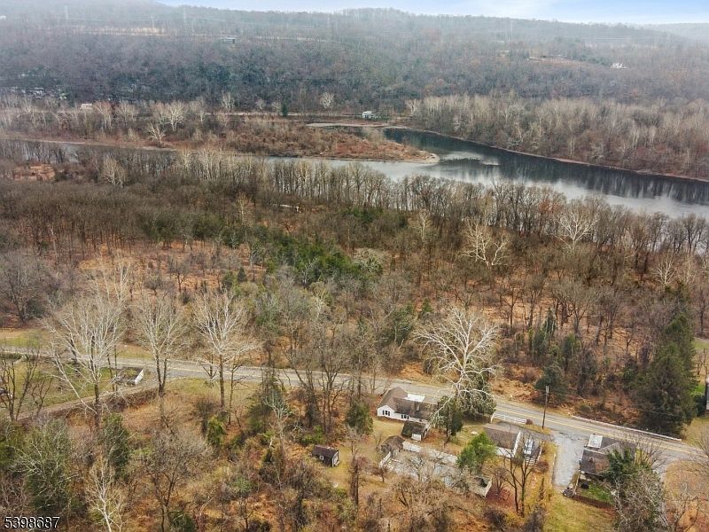 398 Riegelsville Rd Milford, NJ 08848 - Thumbnail 3