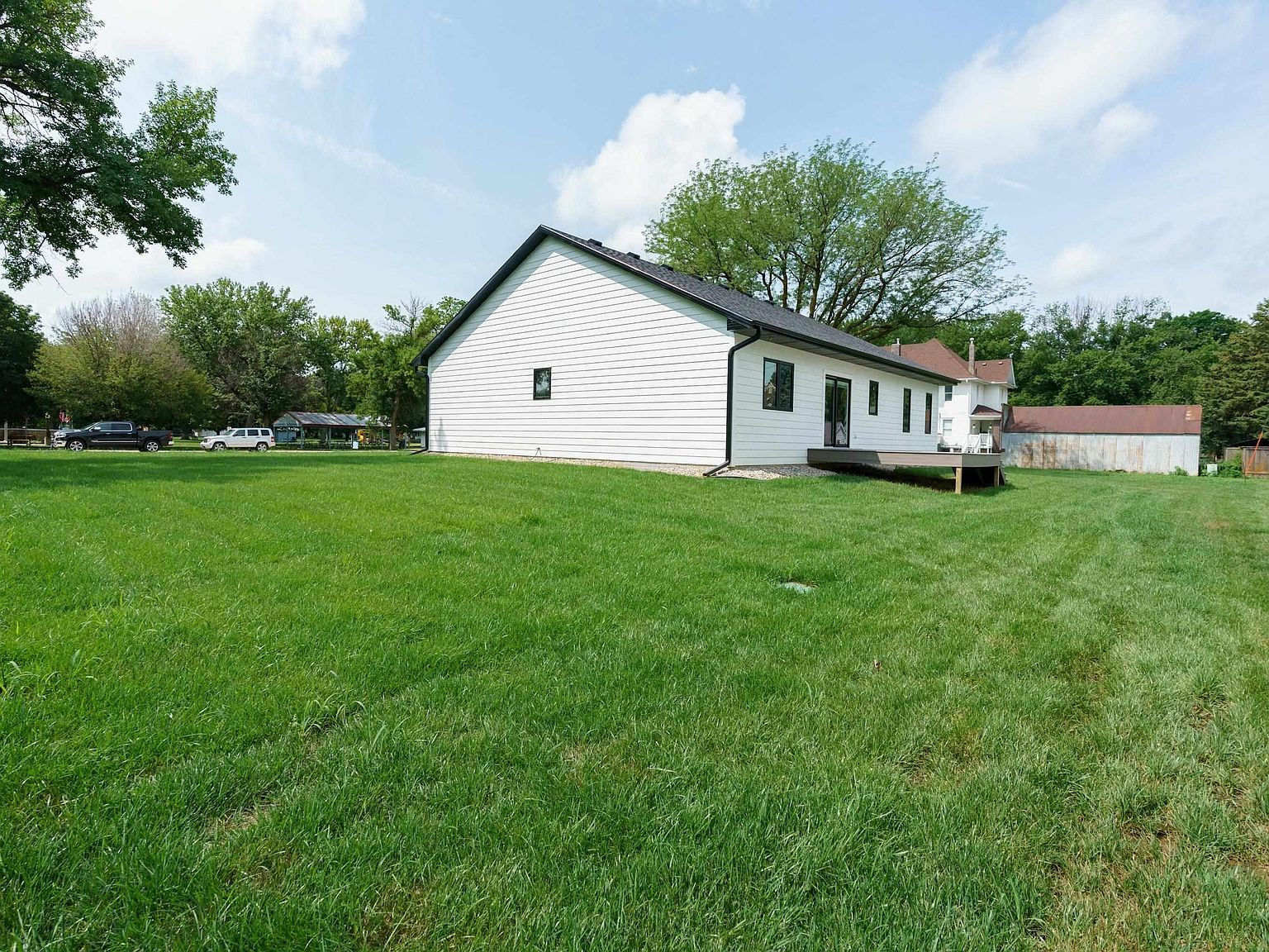 520 Willard St Whiting, IA 51063 - Thumbnail 3