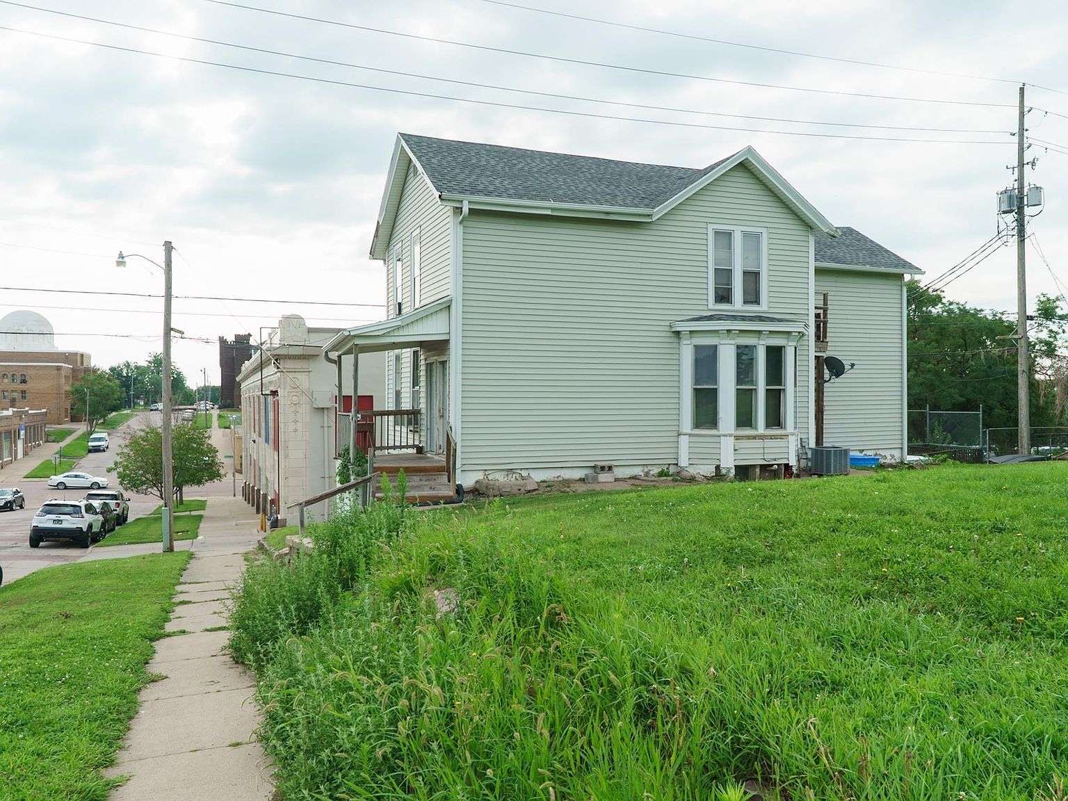 410 13th St Sioux City, IA 51105 - Thumbnail 3