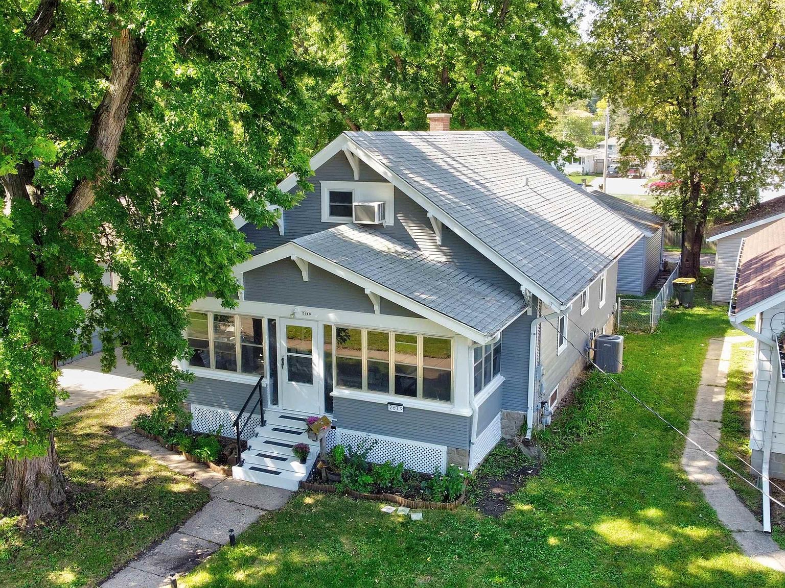 2619 Rebecca St Sioux City, IA 51103 - Thumbnail 3