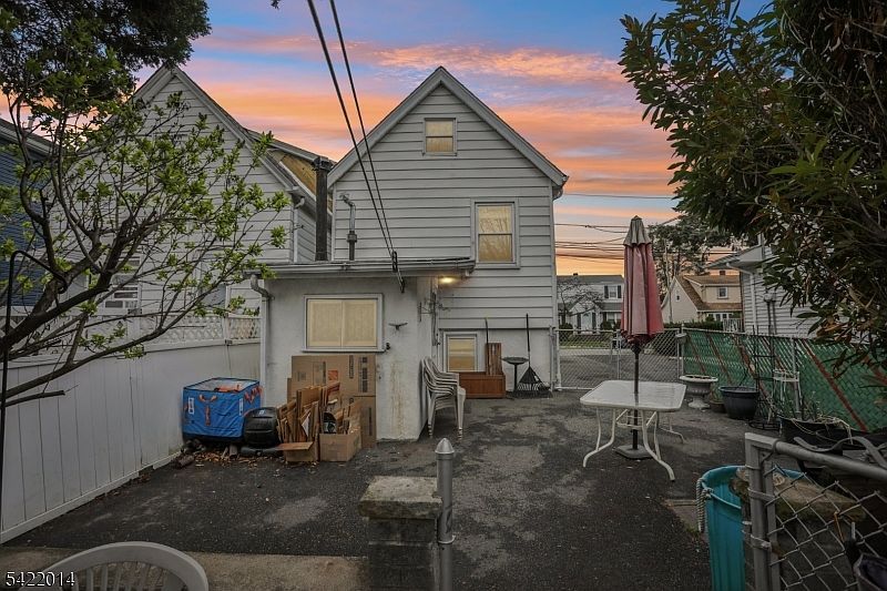 17 Emma Pl Clifton, NJ 07013 - Thumbnail 3