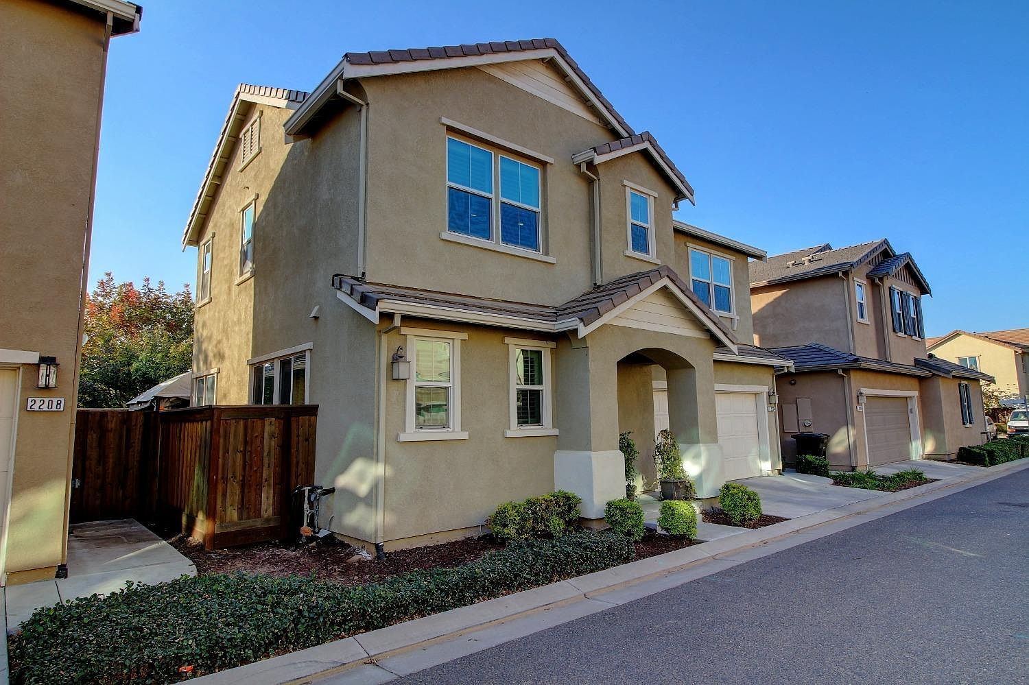 2204 Gallery Dr Riverbank, CA 95367 - Thumbnail 3