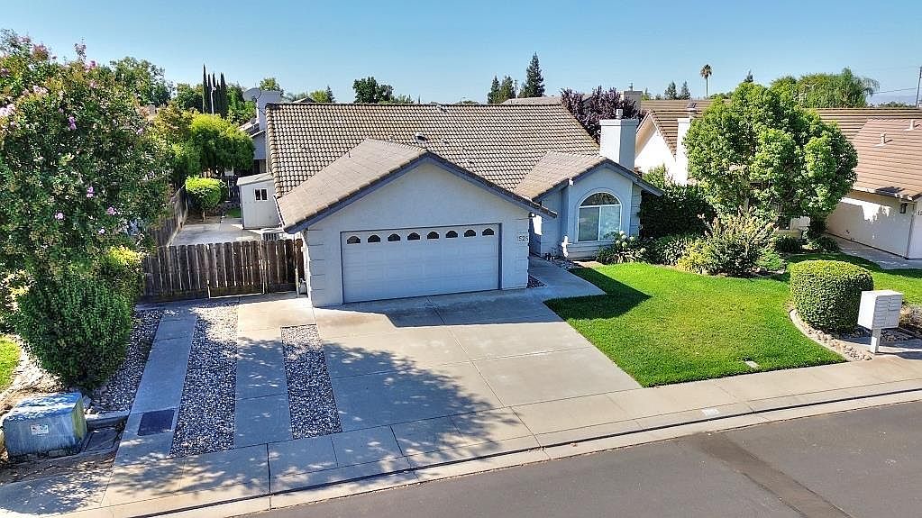 1526 Brookside Dr Manteca, CA 95336 - Thumbnail 3