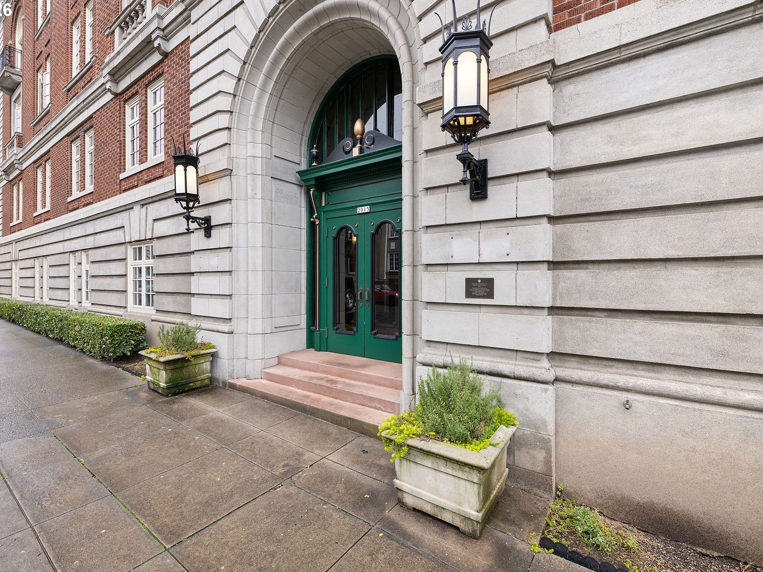 2015 NW Flanders St APT 513 Portland, OR 97209 - Thumbnail 3