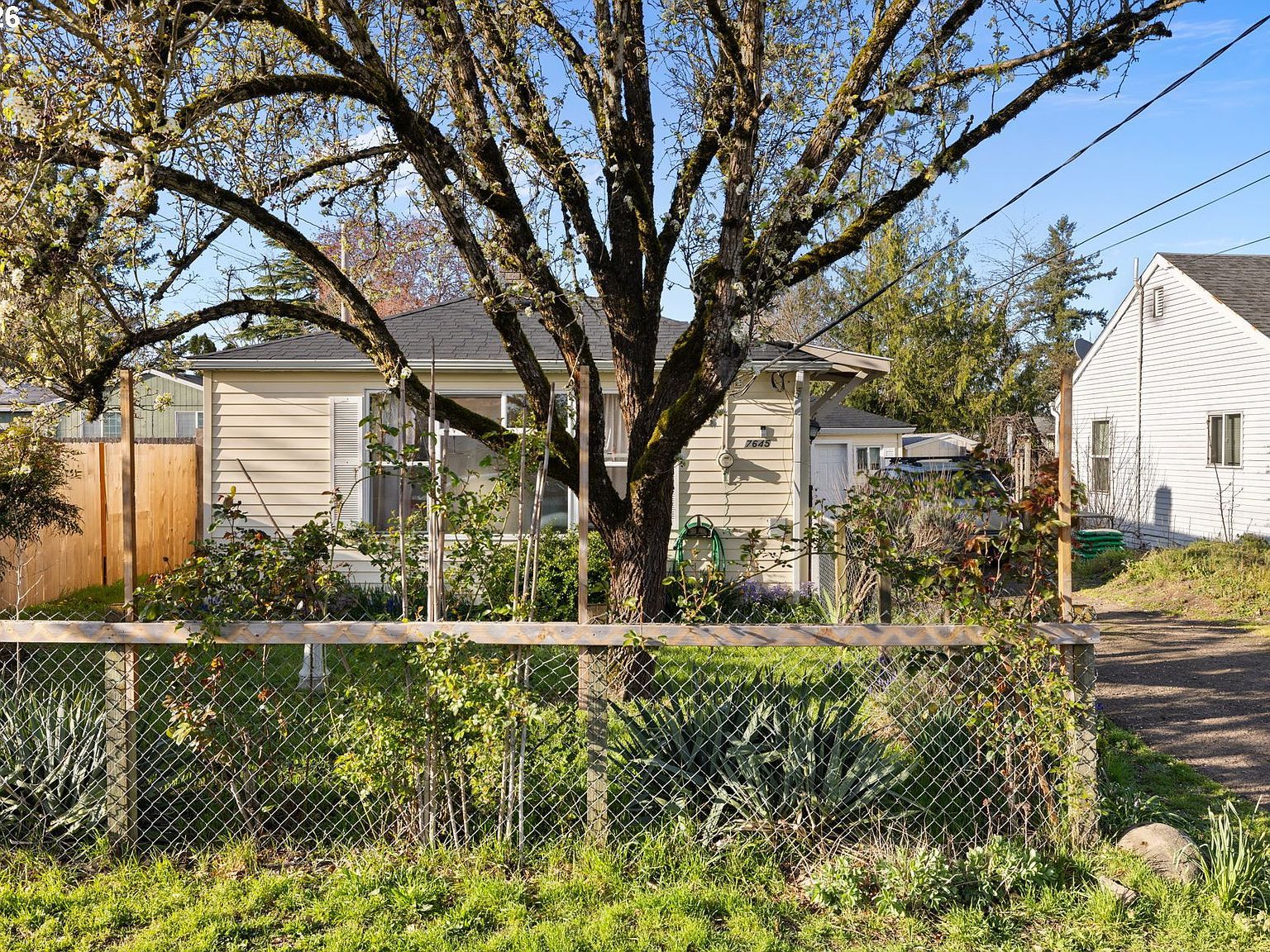 7645 SE Henderson St Portland, OR 97206 - Thumbnail 3