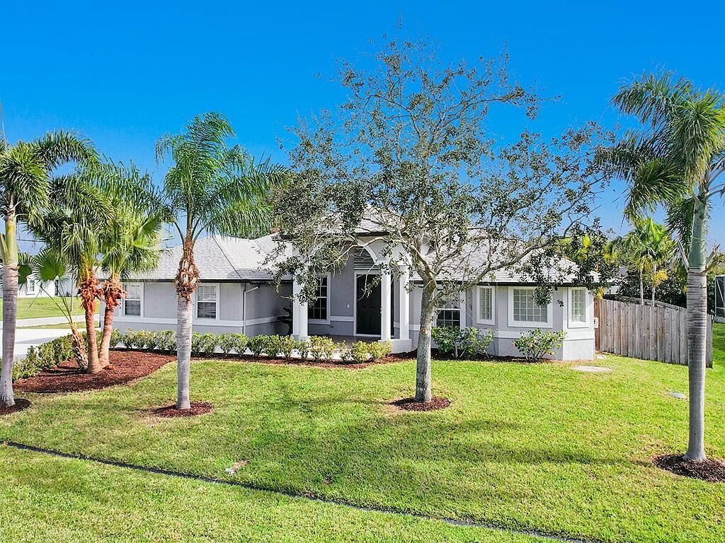 2598 SW National Cir Port Saint Lucie, FL 34953 - Thumbnail 3