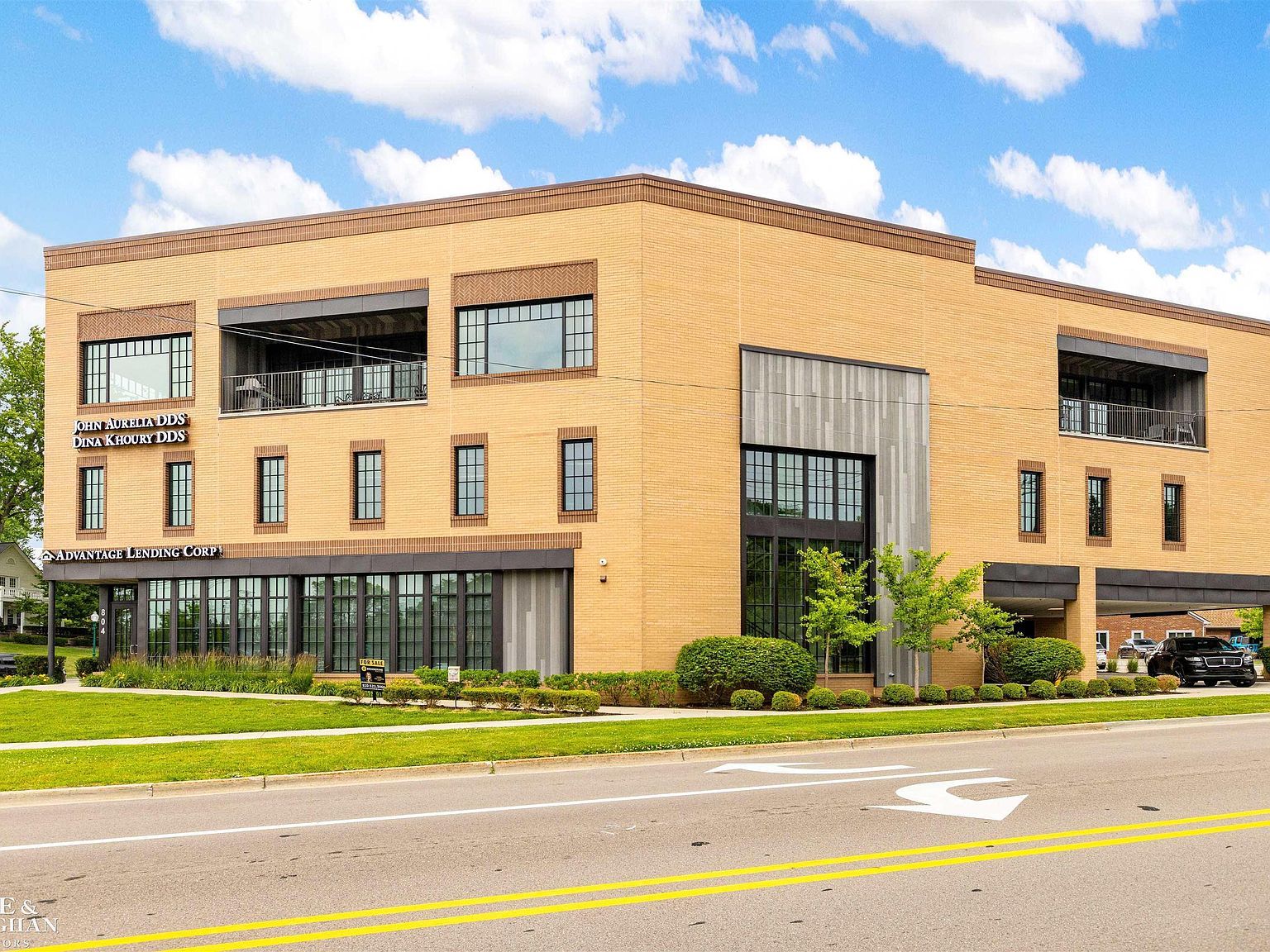 804 N Main St #3B Rochester, MI 48307 - Thumbnail 3