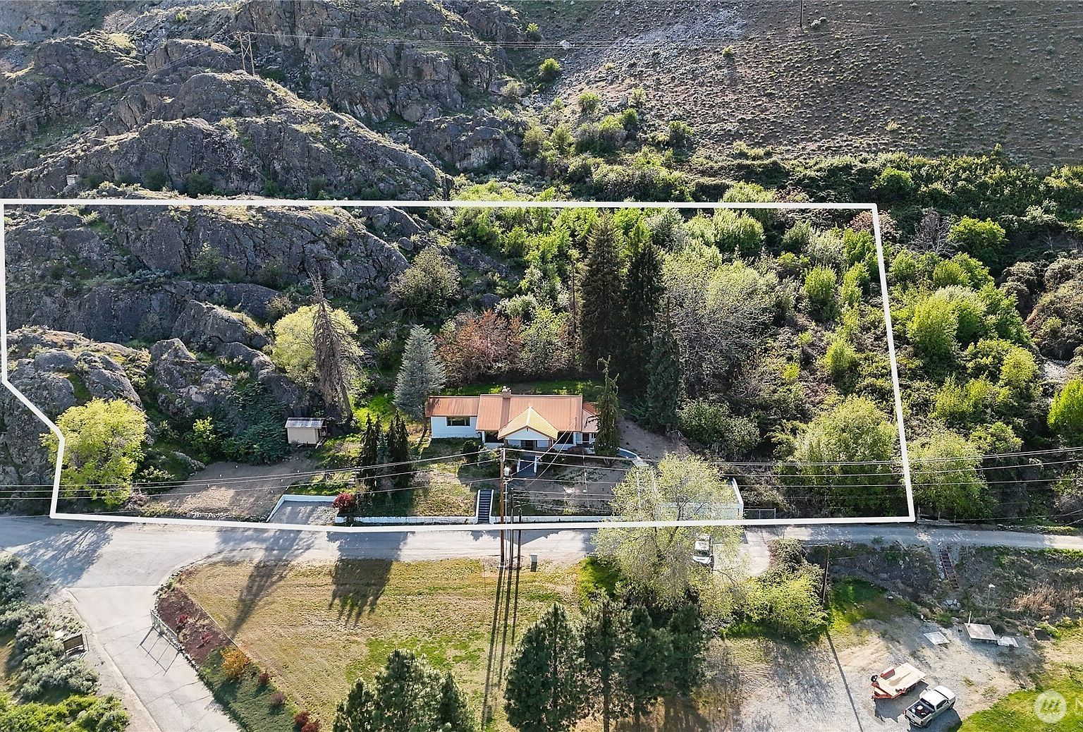 15 Beebe Fish Hatchery Rd Chelan Falls, WA 98816 - Thumbnail 3