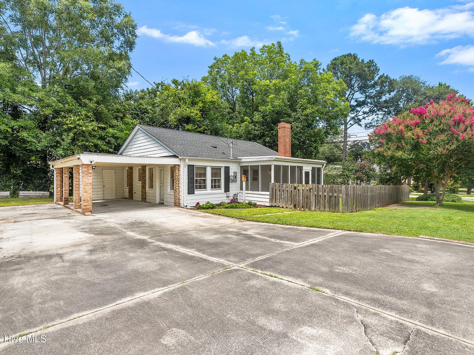 401 W McNeill St Lillington, NC 27546 - Thumbnail 3