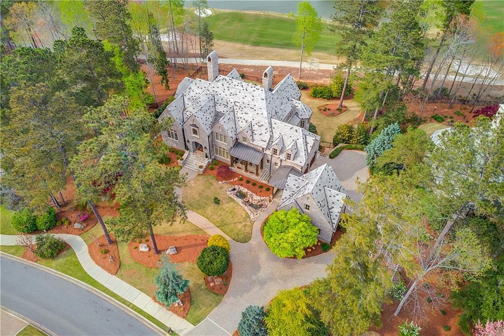 929 Middle Fork Trl Suwanee, GA 30024 - Thumbnail 3