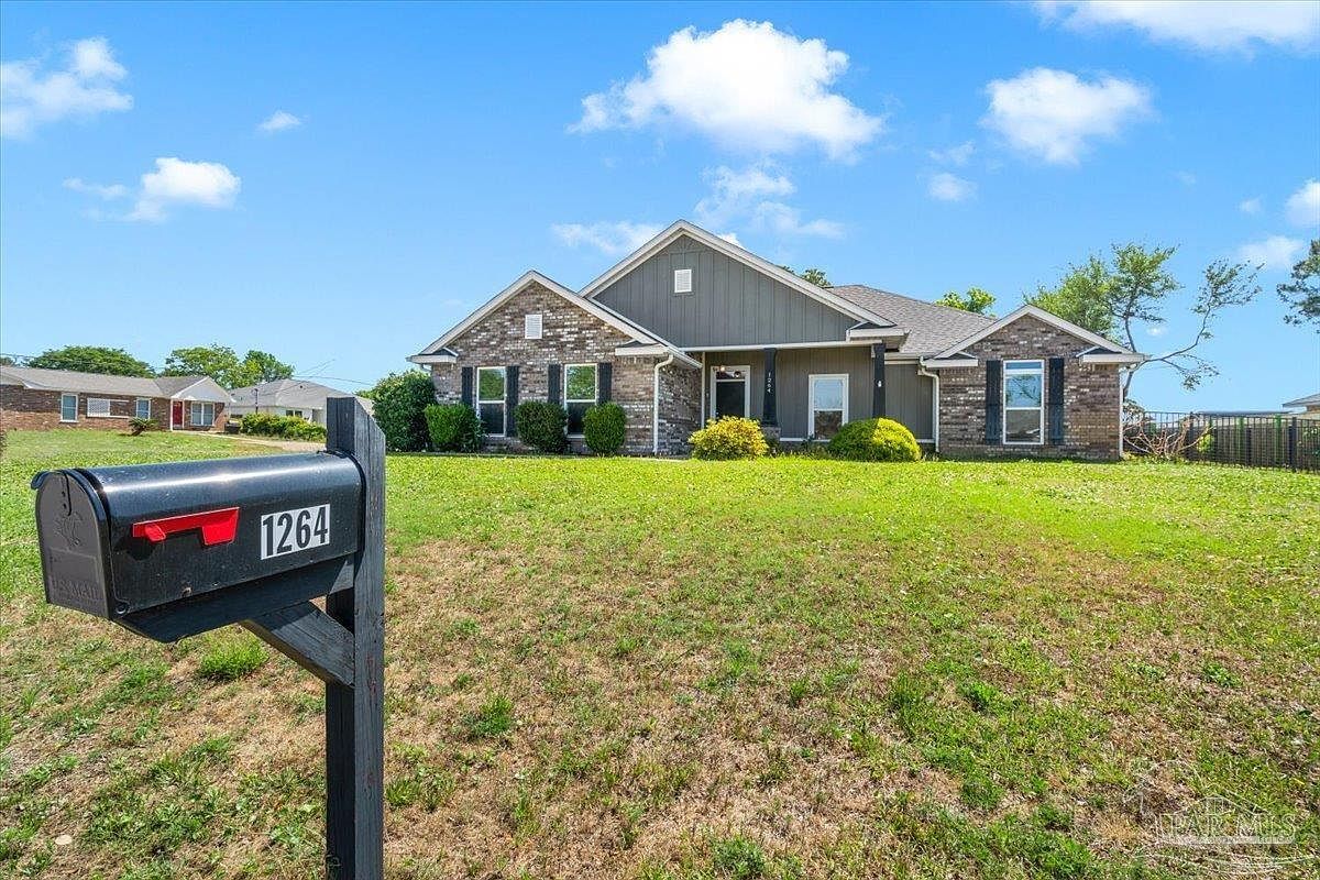 1264 Redwood Ln Gulf Breeze, FL 32563 - Thumbnail 3