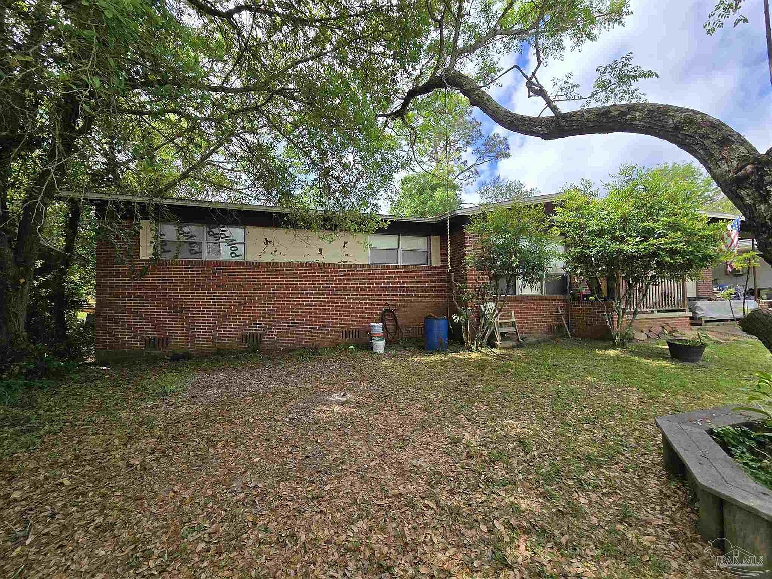 1210 Suburban Dr Pensacola, FL 32505 - Thumbnail 3