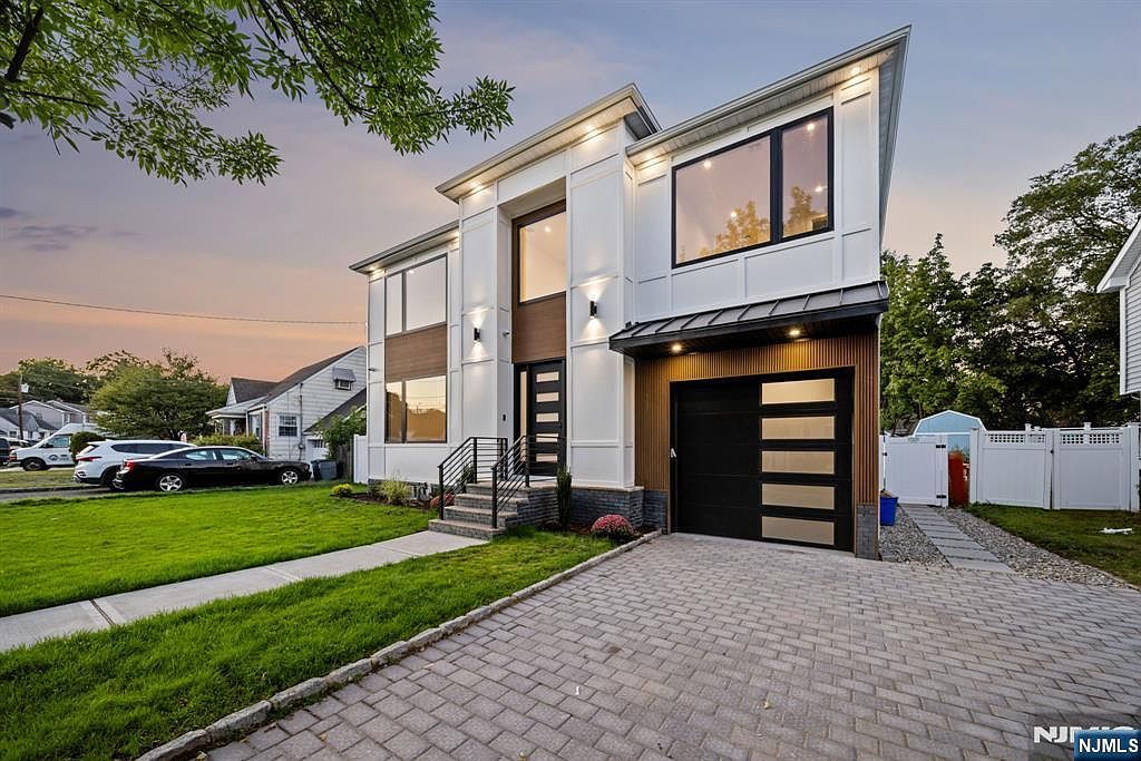 12-25 Eastern Dr Fair Lawn, NJ 07410 - Thumbnail 3